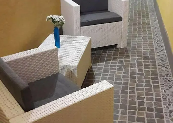 Bed and breakfast To *